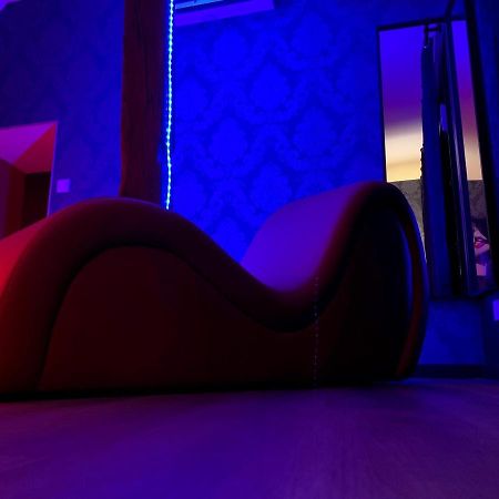 Bonnetable Love Room Avec Jacuzzi Prive מראה חיצוני תמונה