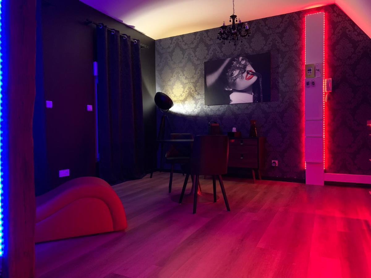 Bonnetable Love Room Avec Jacuzzi Prive מראה חיצוני תמונה
